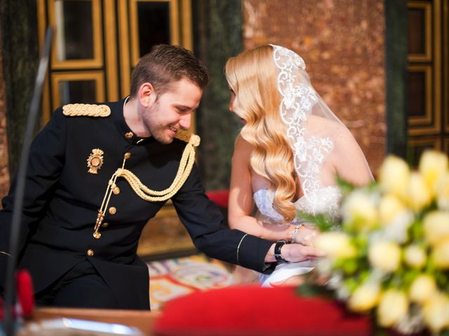 La boda de Christian y Tashy en San Lorenzo De El Escorial, Madrid 30