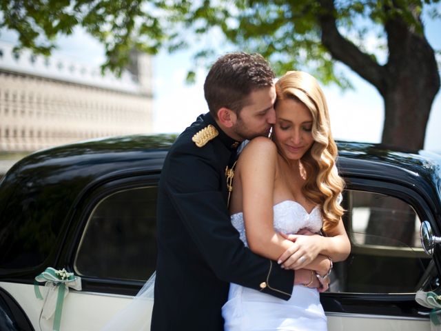 La boda de Christian y Tashy en San Lorenzo De El Escorial, Madrid 42