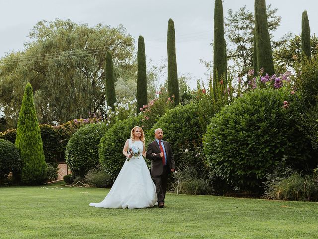 La boda de Rares y Maria en Torremocha Del Jarama, Madrid 5