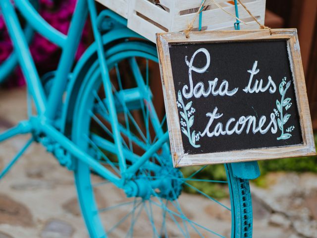 La boda de Rares y Maria en Torremocha Del Jarama, Madrid 38