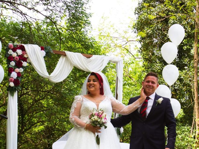 La boda de Marián y Karla en Olot, Girona 33