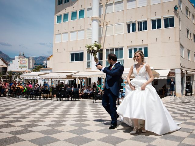 La boda de Bea y Jaime en Benidorm, Alicante 31