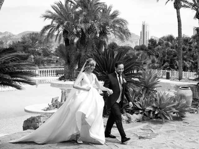 La boda de Bea y Jaime en Benidorm, Alicante 38