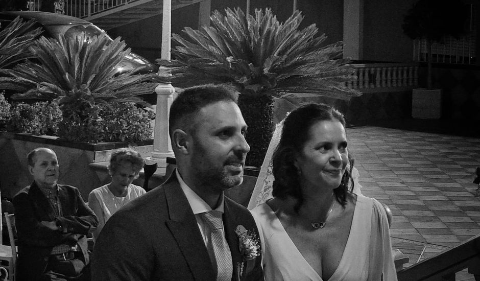 La boda de Álvaro  y Gemma en La Carlota, Córdoba