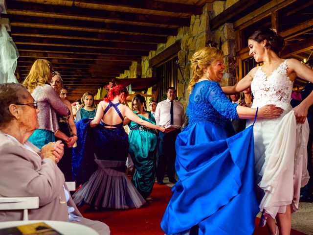 La boda de Juanjo y Vanessa en Navaluenga, Ávila 70