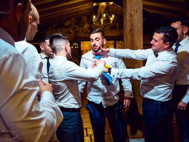 La boda de Juanjo y Vanessa en Navaluenga, Ávila 78