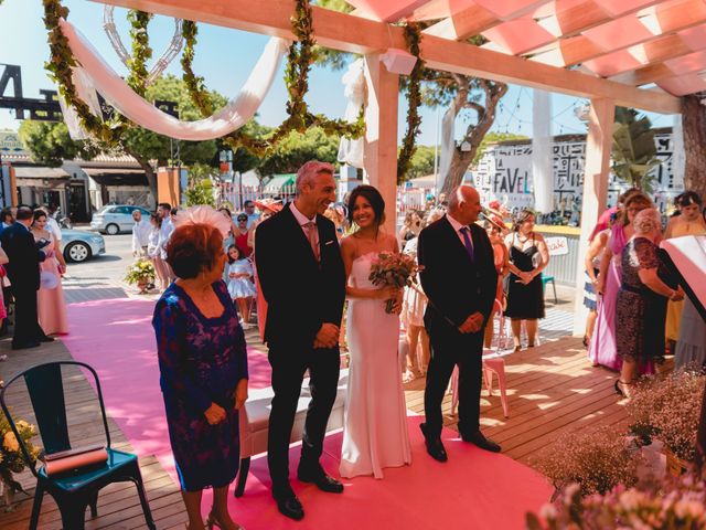 La boda de Miguel y Mari en Chiclana De La Frontera, Cádiz 19