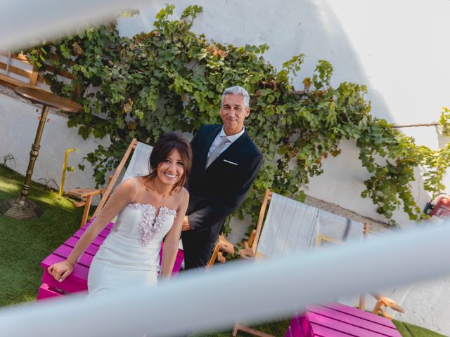 La boda de Miguel y Mari en Chiclana De La Frontera, Cádiz 32