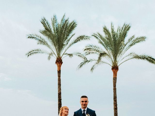 La boda de Dragos y Ana Maria en Castelló/castellón De La Plana, Castellón 3