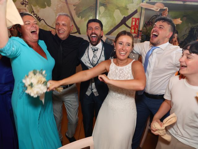 La boda de Ane y Julen en Paganos, Álava 45
