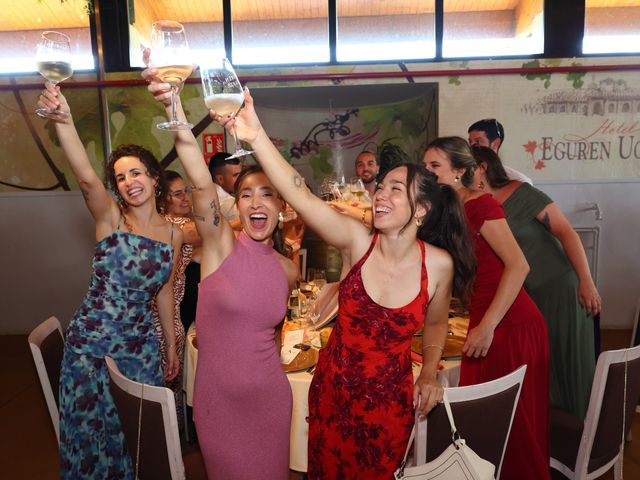 La boda de Ane y Julen en Paganos, Álava 46