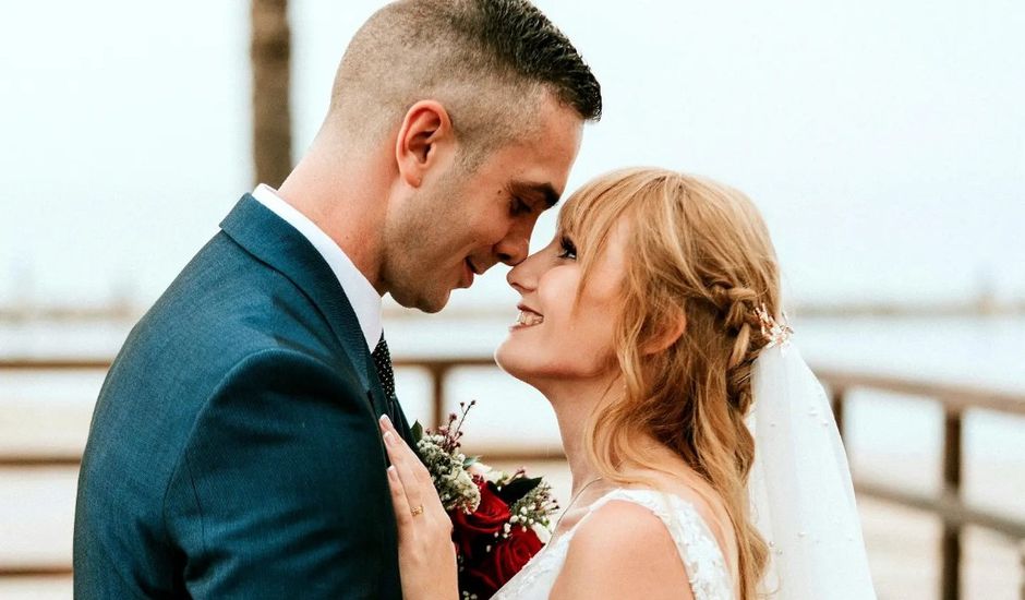 La boda de Dragos y Ana Maria en Castelló/castellón De La Plana, Castellón