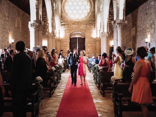 La boda de Rafa y Cristina en Ballesteros De Calatrava, Ciudad Real 48