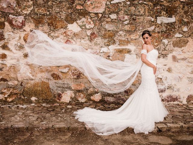 La boda de Rafa y Cristina en Ballesteros De Calatrava, Ciudad Real 1