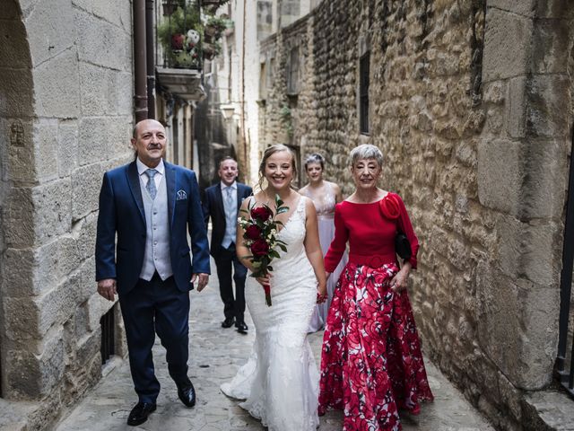 La boda de Javier y Estibaliz en Sos Del Rey Catolico, Zaragoza 11