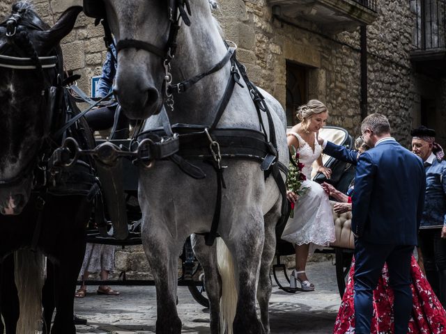 La boda de Javier y Estibaliz en Sos Del Rey Catolico, Zaragoza 13