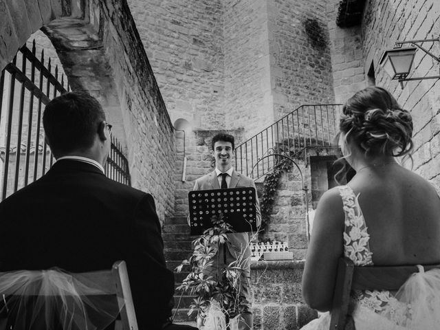 La boda de Javier y Estibaliz en Sos Del Rey Catolico, Zaragoza 18