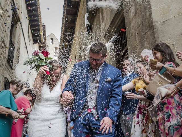 La boda de Javier y Estibaliz en Sos Del Rey Catolico, Zaragoza 26