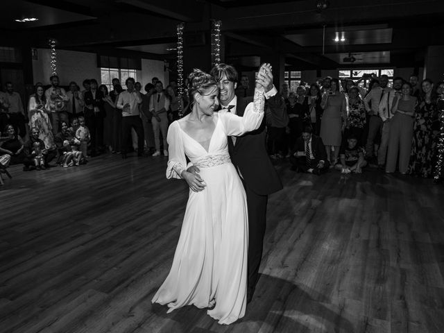 La boda de Miguel y Diana en Sant Feliu Del Raco, Barcelona 83