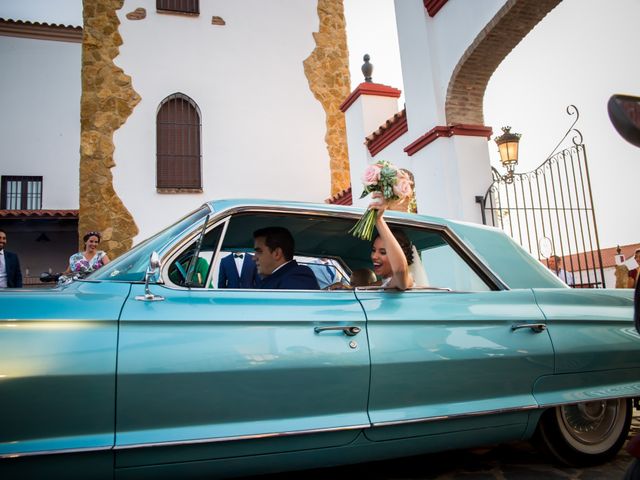 La boda de Benito y Mª. Ángeles en Higuera La Real, Badajoz 10