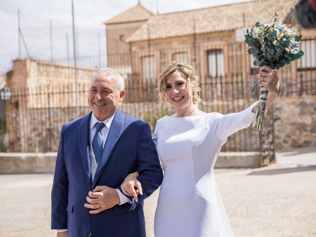 La boda de Javier y Celia en Consuegra, Toledo 9