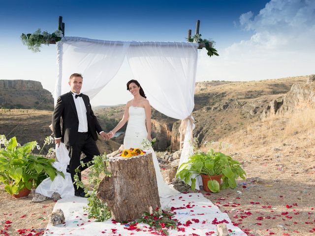 La boda de Ángel y Sara en San Miguel De Bernuy, Segovia 13