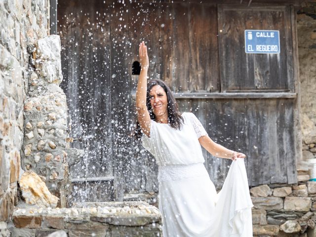 La boda de Nonia y Diego en León, León 39