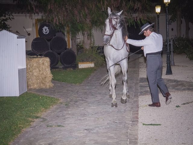 La boda de Jose Luis y Macarena en Sevilla, Sevilla 28