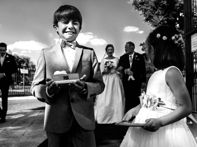 La boda de Jesús y Patricia en Torrejon De Velasco, Madrid 31