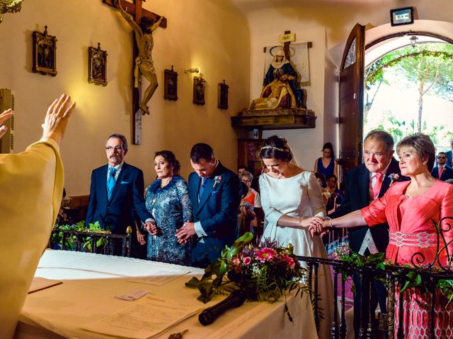 La boda de Jesús y Patricia en Torrejon De Velasco, Madrid 35