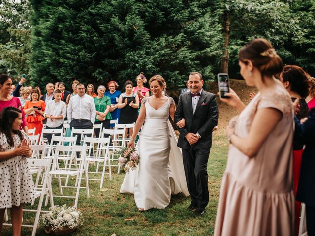 La boda de Kiko y Natalia en Santiago De Compostela, A Coruña 25