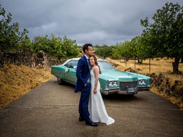 La boda de Cristian y Valle en Almendralejo, Badajoz 26