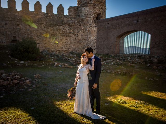 La boda de Cristian y Valle en Almendralejo, Badajoz 35