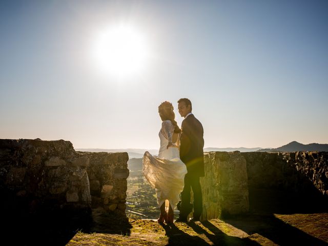 La boda de Cristian y Valle en Almendralejo, Badajoz 41