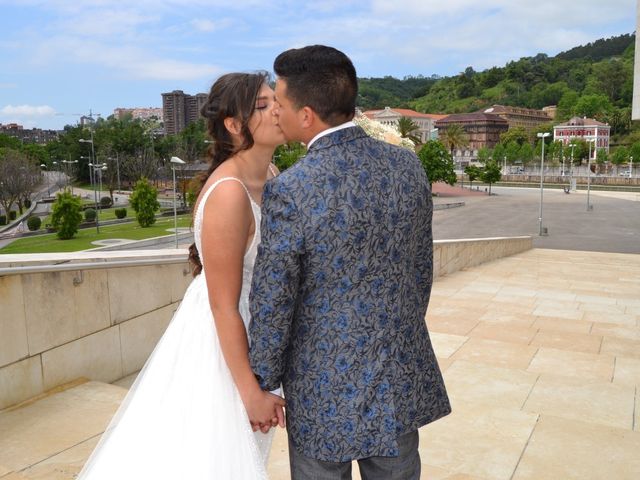 La boda de Aaron  y Alina  en Loiu, Vizcaya 8