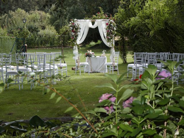 La boda de Javier y Merche en Navaluenga, Ávila 14