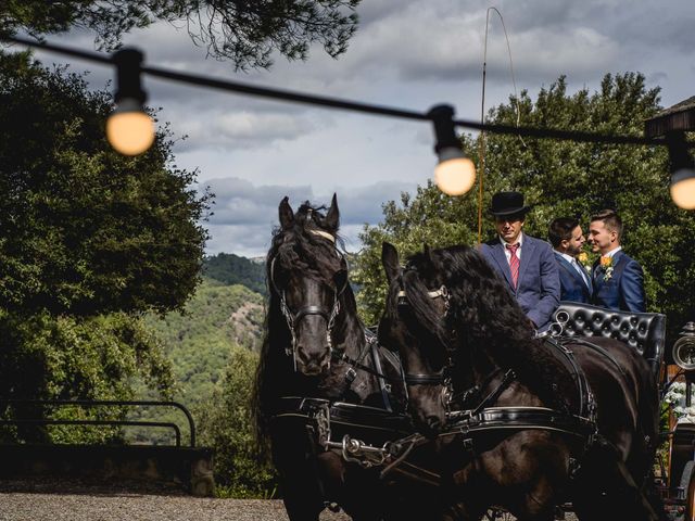 La boda de Xavi y Jonatan en Castellar Del Valles, Barcelona 38