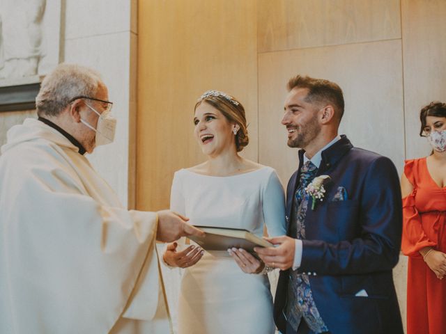 La boda de Miguel Ordoñez y Belén Valenzuela en Terrassa, Barcelona 13