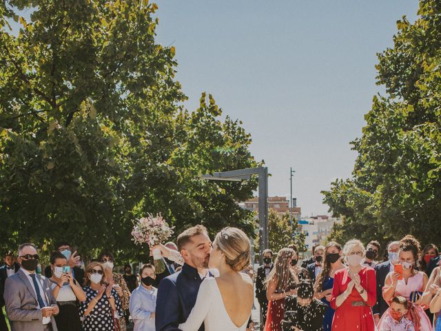 La boda de Miguel Ordoñez y Belén Valenzuela en Terrassa, Barcelona 16