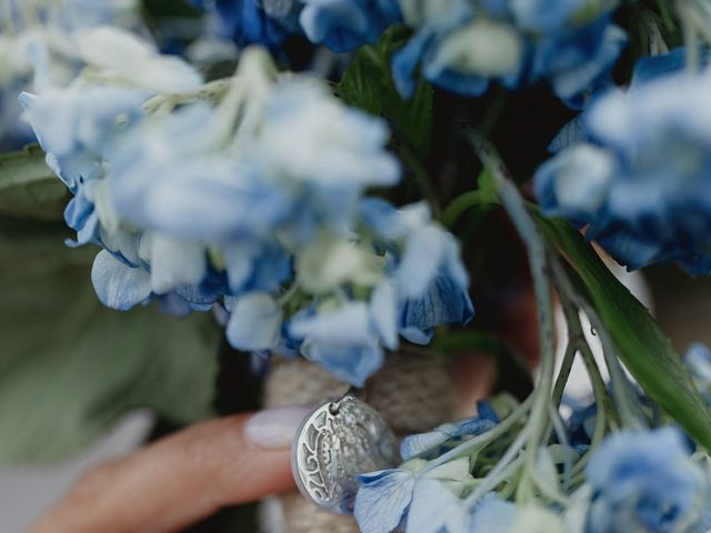 La boda de María y Juan en Pozuelo De Calatrava, Ciudad Real 91