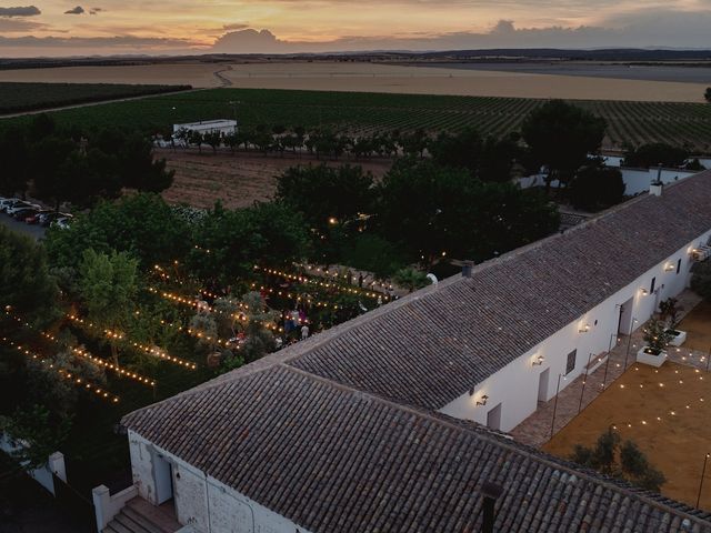 La boda de María y Juan en Pozuelo De Calatrava, Ciudad Real 126