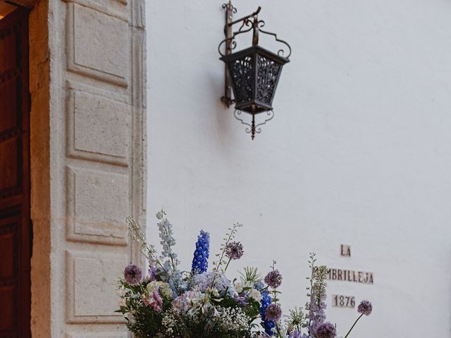 La boda de María y Juan en Pozuelo De Calatrava, Ciudad Real 127