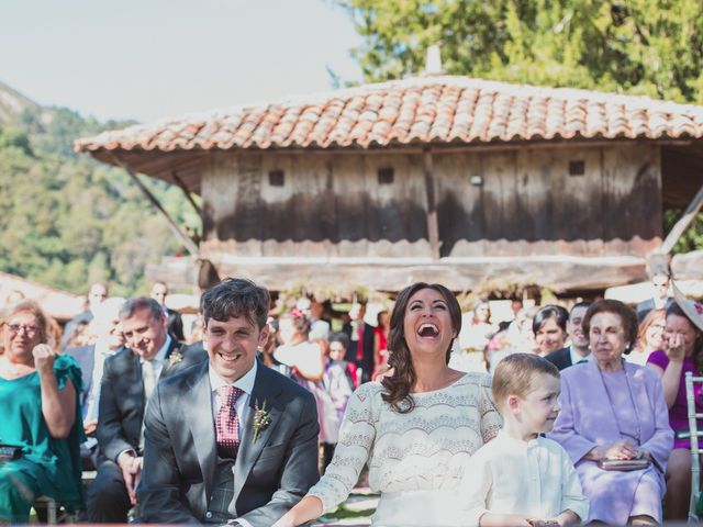La boda de Oscar y Xana en Cereceda (Villamayor), Asturias 32