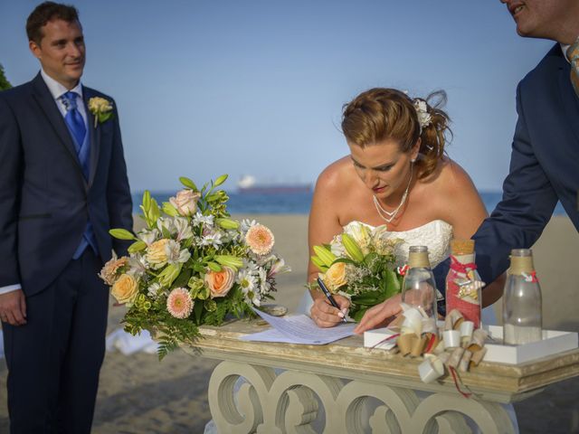 La boda de Miguel Angel y Sara en Vera, Almería 24