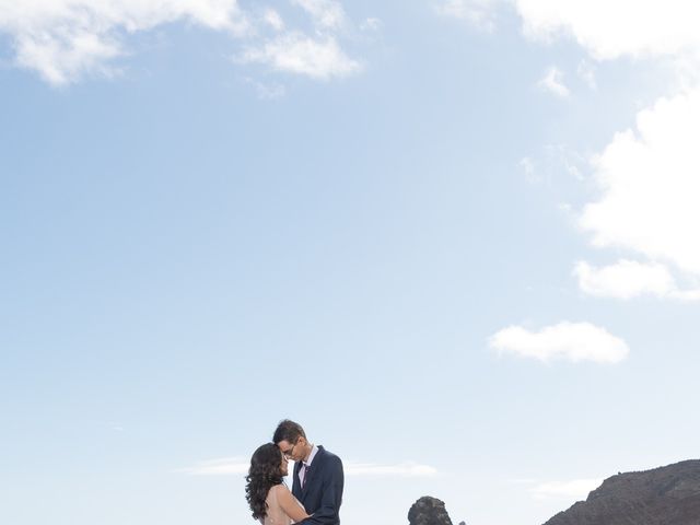 La boda de Edgar y Cristina en La Victoria De Acentejo, Santa Cruz de Tenerife 1