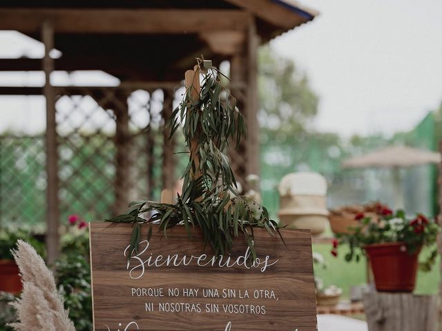 La boda de Cris y Vega en Daimiel, Ciudad Real 53