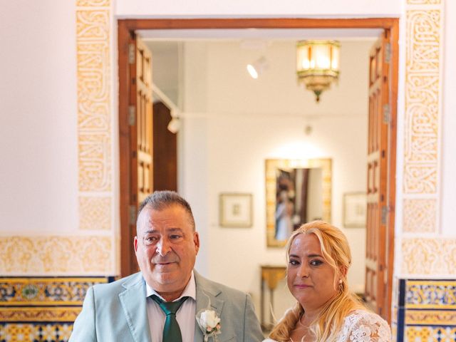 La boda de Juan Antonio y Noemi en Alora, Málaga 21