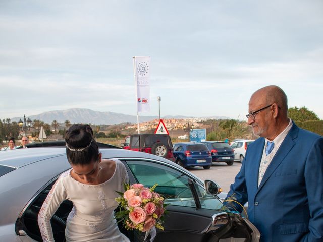 La boda de Patricia y Macarena en Benajarafe, Málaga 23