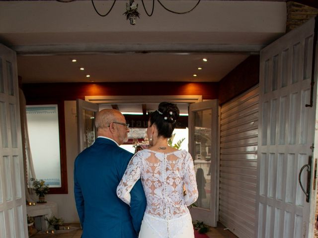 La boda de Patricia y Macarena en Benajarafe, Málaga 24