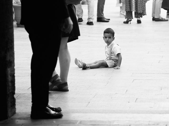 La boda de Inma y Niall en Valencia, Valencia 24